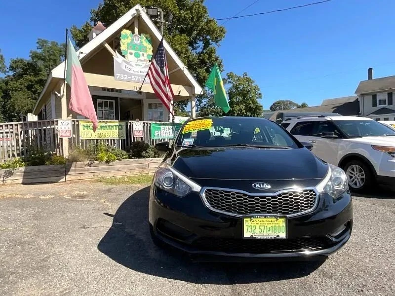 2016 Kia Forte - Image 2 of 12