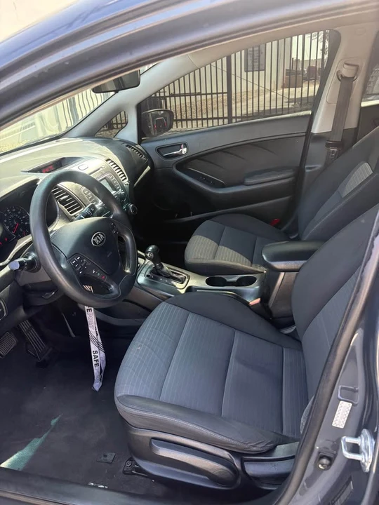 2016 Kia Forte - Image 7 of 9