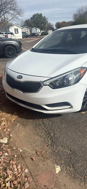 2016 Kia Forte - Image 2 of 5