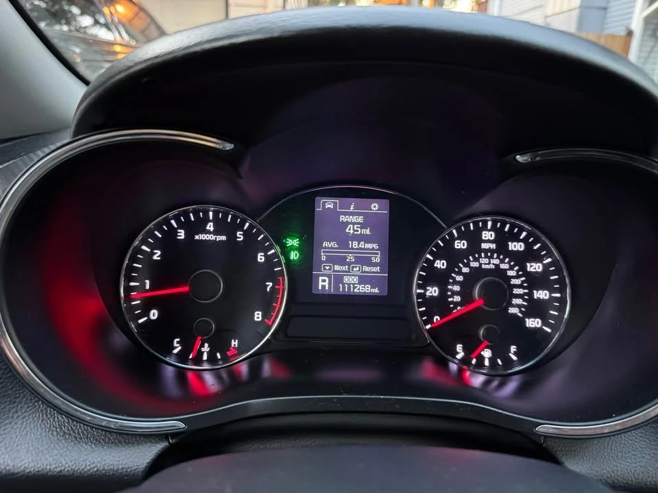 2016 Kia Forte - Image 9 of 10