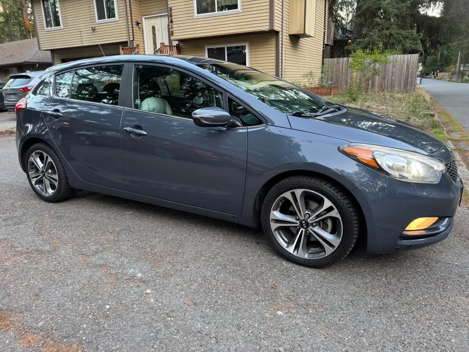 2016 Kia Forte - Image 4 of 10
