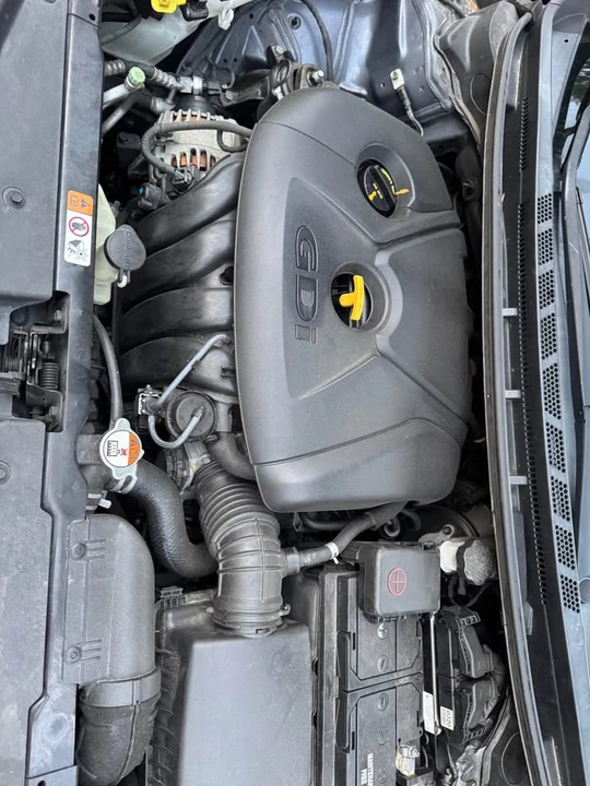 2016 Kia Forte - Image 8 of 10