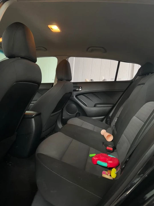 2016 Kia Forte - Image 7 of 10