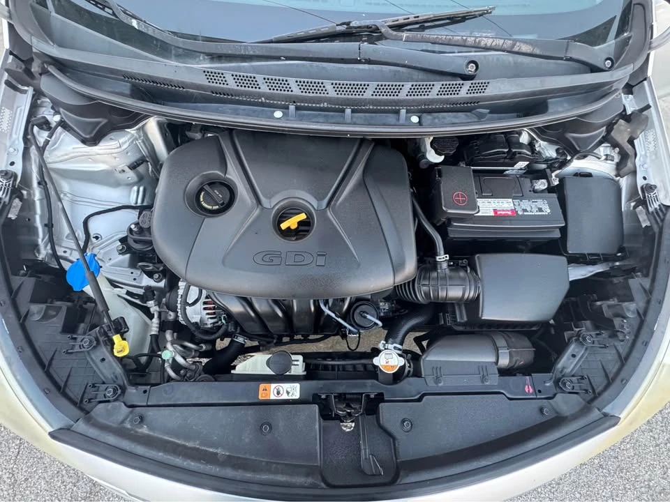 2016 Kia Forte - Image 9 of 15