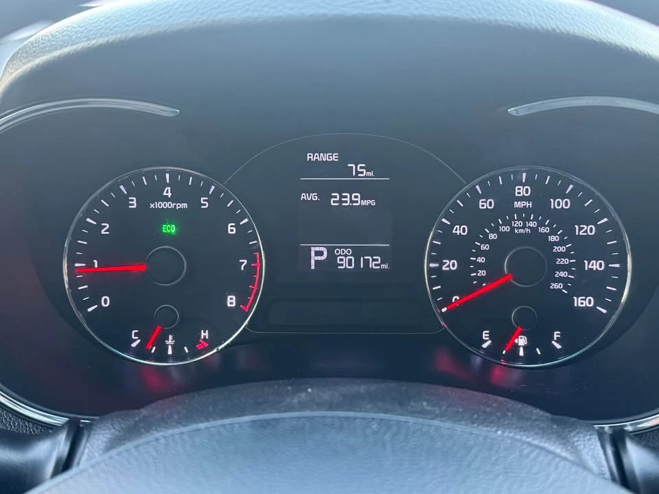 2016 Kia Forte - Image 8 of 15
