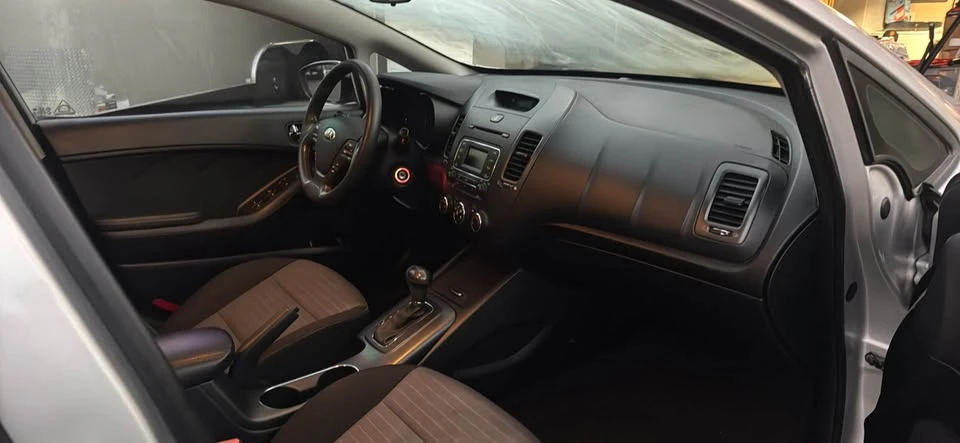 2016 Kia Forte - Image 2 of 5