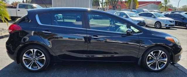 2016 Kia Forte - Image 9 of 21