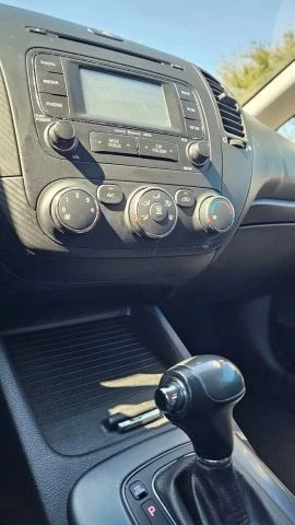 2016 Kia Forte - Image 16 of 21