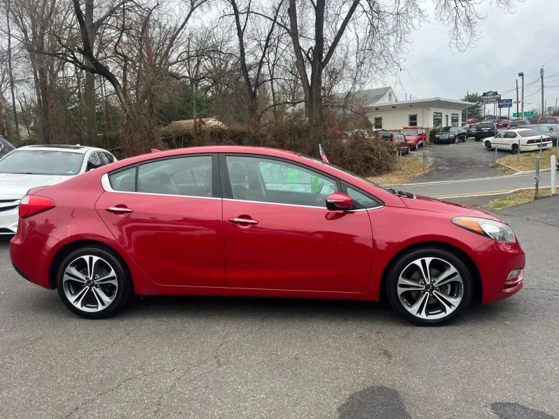 2016 Kia Forte - Image 5 of 12