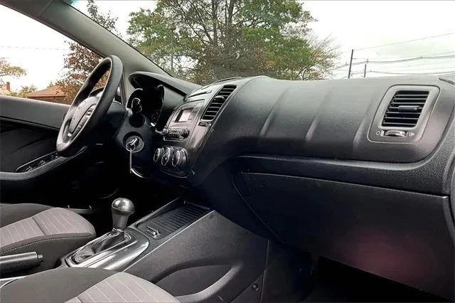 2016 Kia Forte - Image 12 of 12