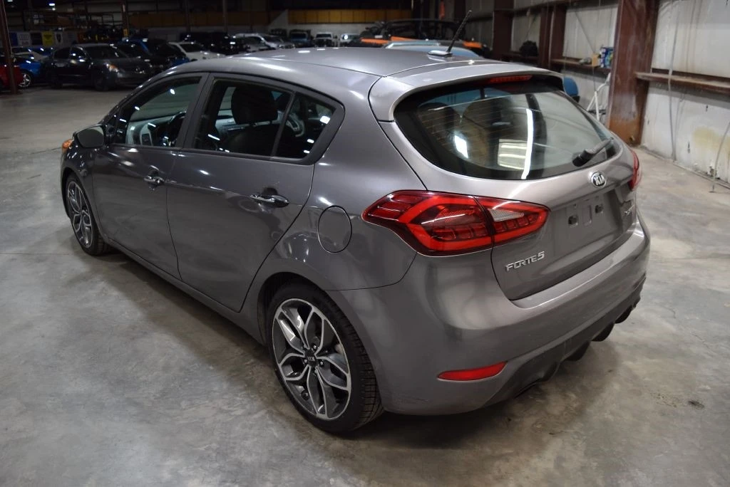 2016 Kia Forte - Image 5 of 12