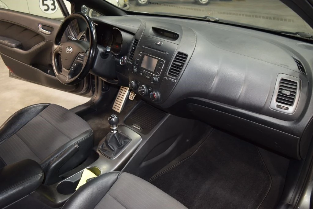 2016 Kia Forte - Image 21 of 21
