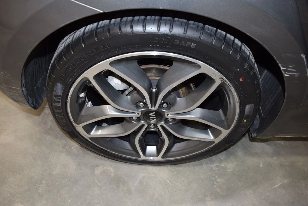 2016 Kia Forte - Image 11 of 21