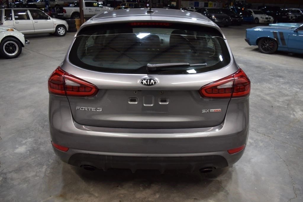 2016 Kia Forte - Image 7 of 21