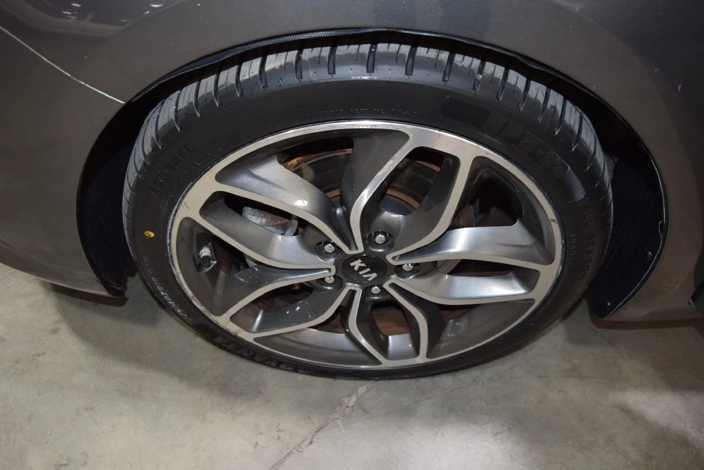 2016 Kia Forte - Image 13 of 21
