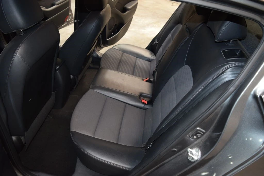2016 Kia Forte - Image 15 of 21