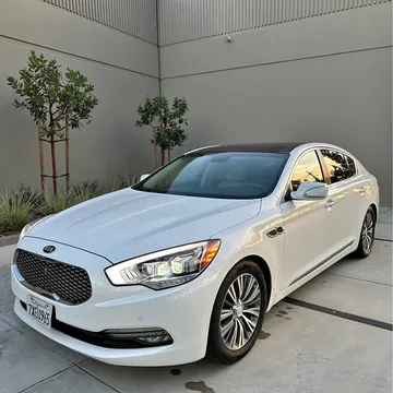 2016 Kia K900 Luxury Sedan 4D