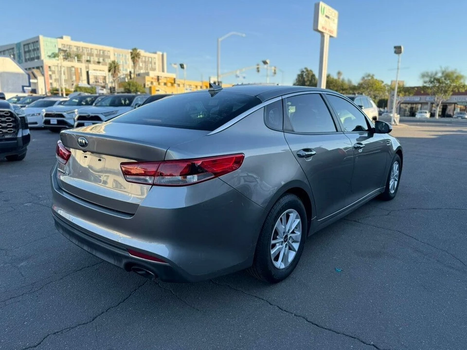 2016 Kia Optima/K5 - Image 4 of 21