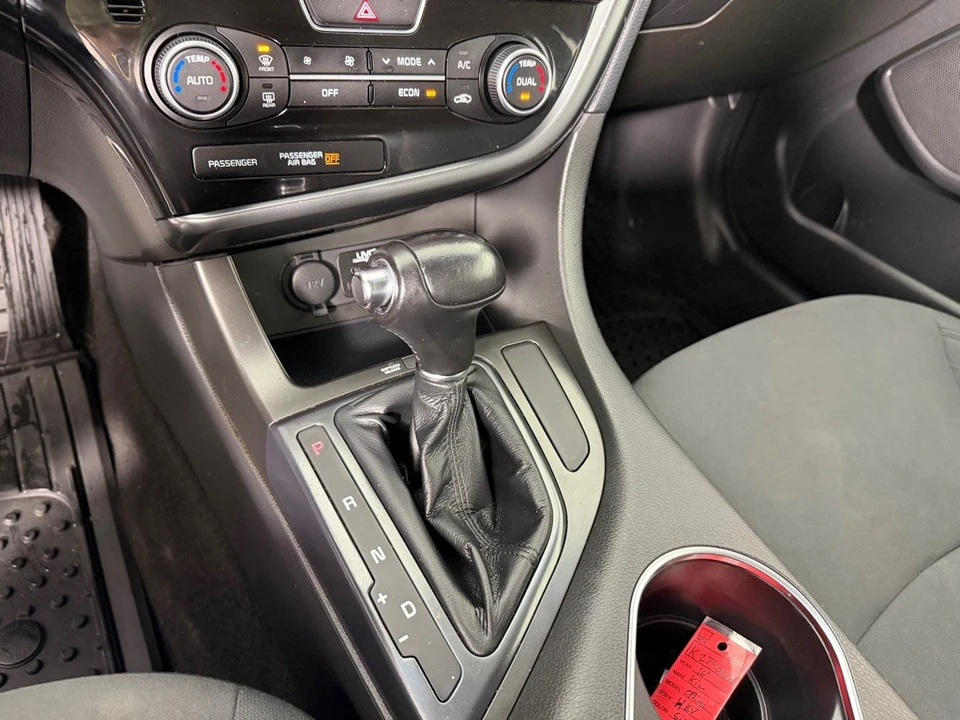 2016 Kia Optima/K5 - Image 16 of 21