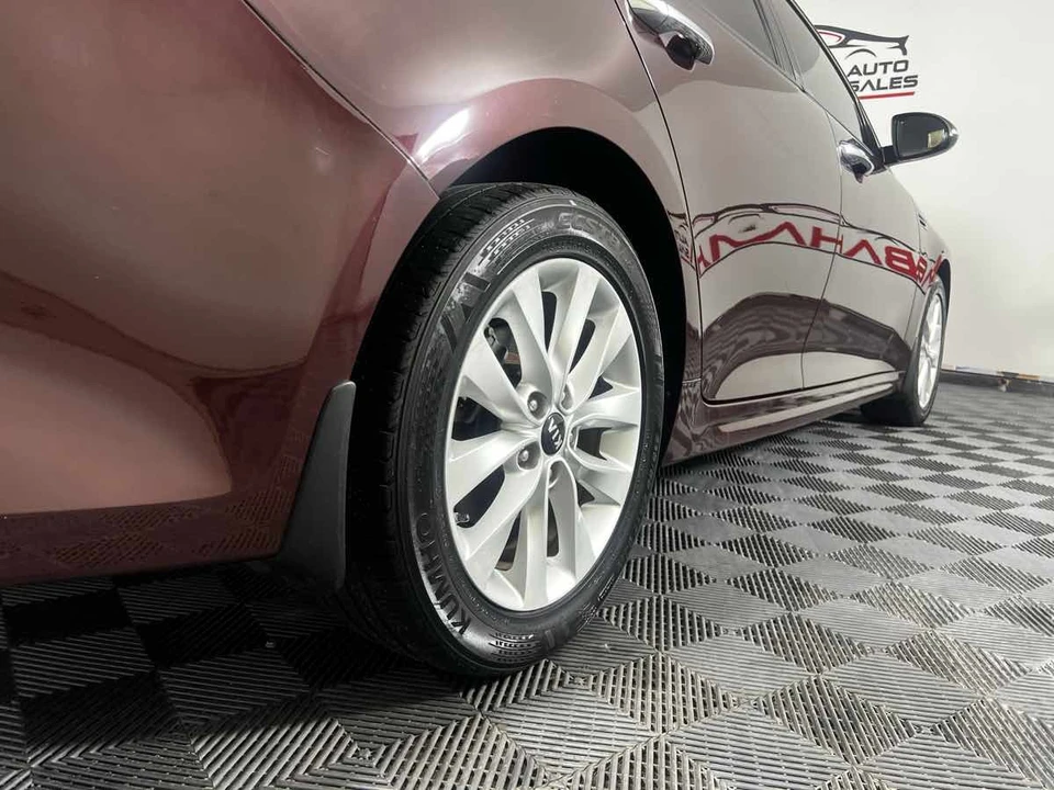 2016 Kia Optima/K5 - Image 9 of 21
