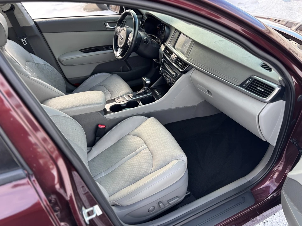 2016 Kia Optima/K5 - Image 17 of 20
