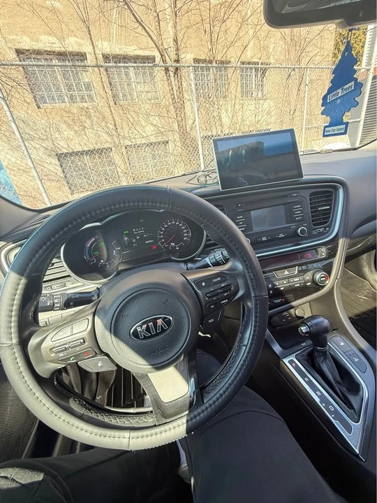 2016 Kia Optima/K5 - Image 5 of 10
