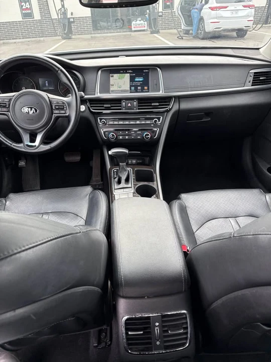 2016 Kia Optima/K5 - Image 10 of 14