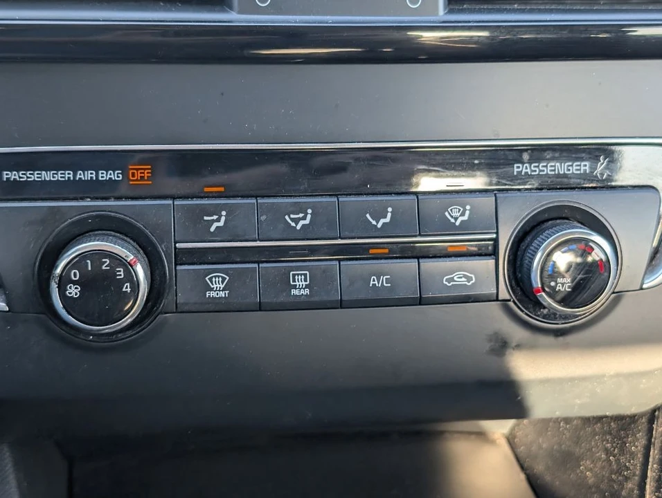 2016 Kia Optima/K5 - Image 19 of 22