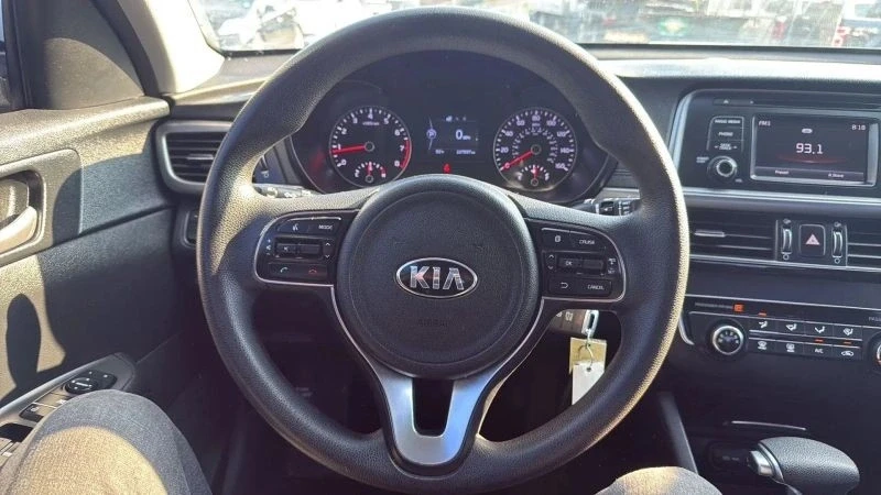 2016 Kia Optima/K5 - Image 10 of 12