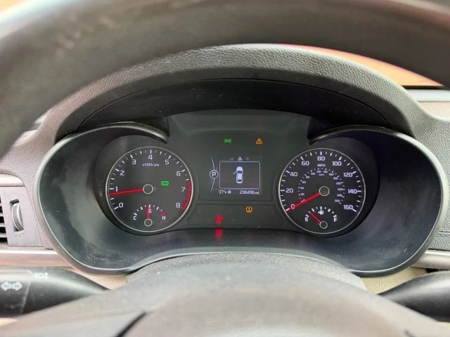 2016 Kia Optima/K5 - Image 16 of 18