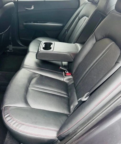 2016 Kia Optima/K5 - Image 10 of 12