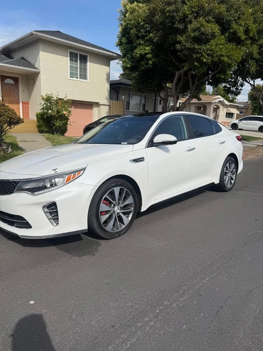 2016 Kia Optima/K5 - Image 2 of 11