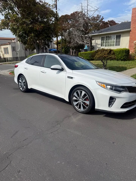 2016 Kia Optima/K5 - Image 9 of 11