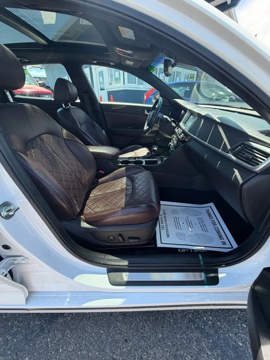 2016 Kia Optima/K5 - Image 10 of 18