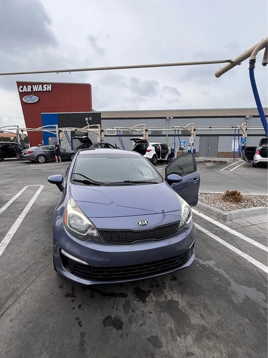 2016 Kia Rio - Image 3 of 4