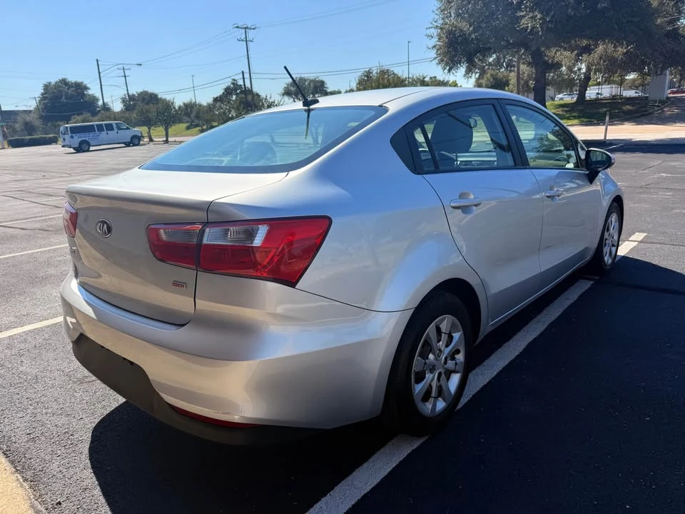 2016 Kia Rio - Image 15 of 16