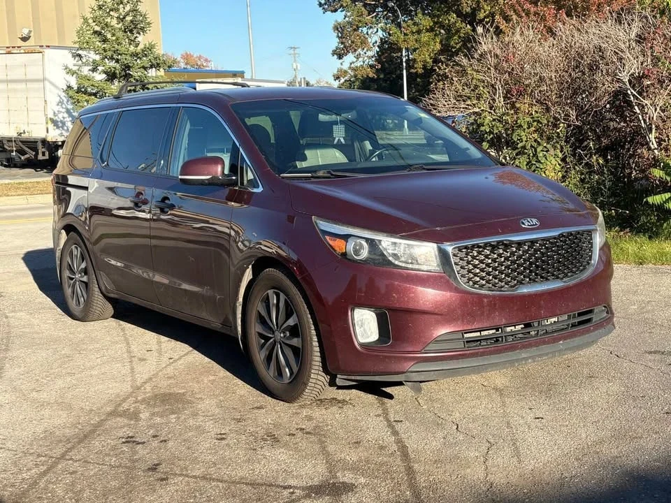 2016 Kia Carnival - Image 3 of 10