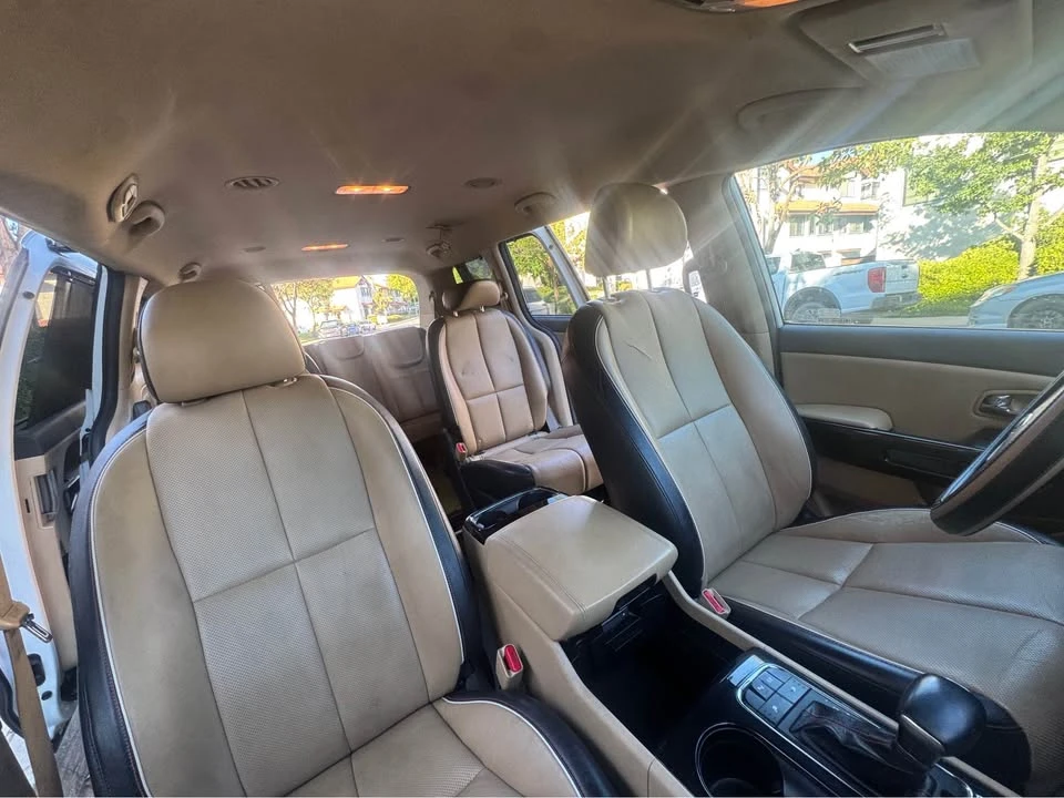 2016 Kia Carnival - Image 12 of 13