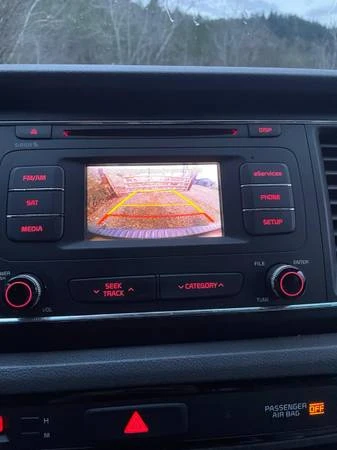 2016 Kia Carnival - Image 7 of 12
