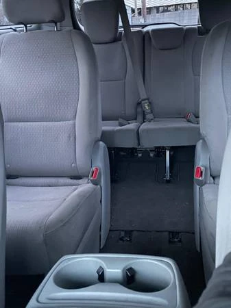 2016 Kia Carnival - Image 12 of 12