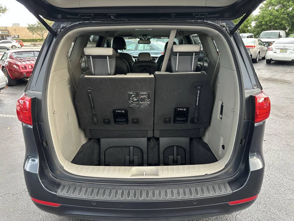 2016 Kia Carnival - Image 21 of 21
