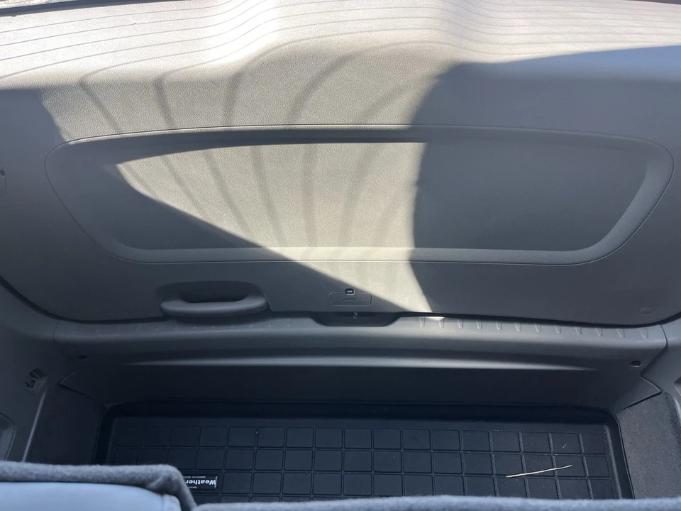2016 Kia Carnival - Image 11 of 18