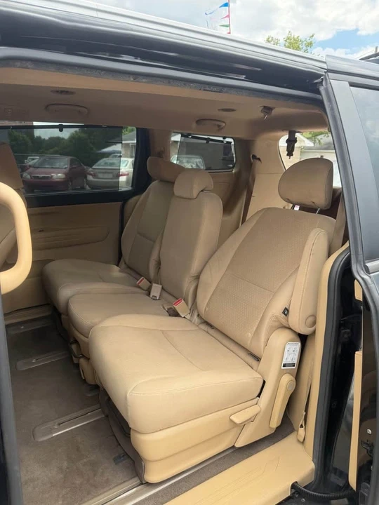 2016 Kia Carnival - Image 6 of 14