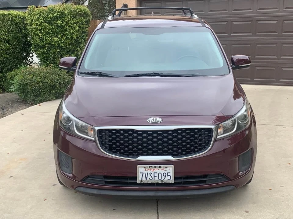 2016 Kia Carnival - Image 3 of 13