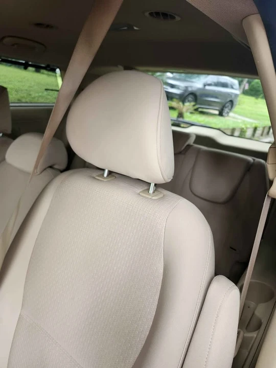 2016 Kia Carnival - Image 4 of 9