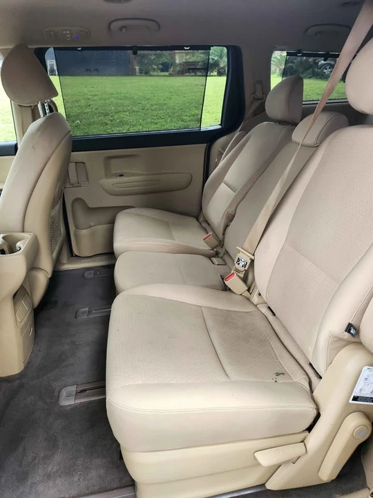 2016 Kia Carnival - Image 5 of 9