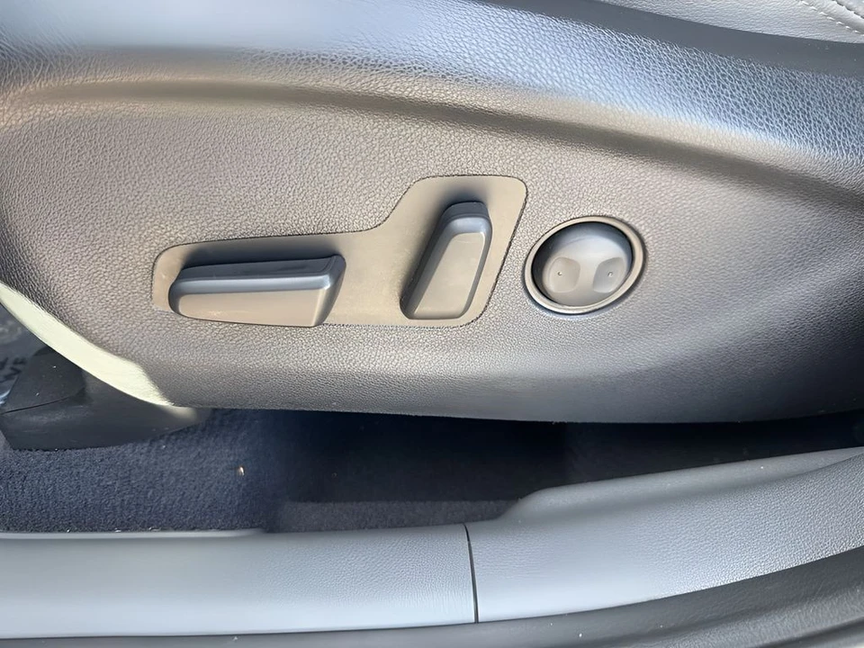 2016 Kia Sorento - Image 7 of 12