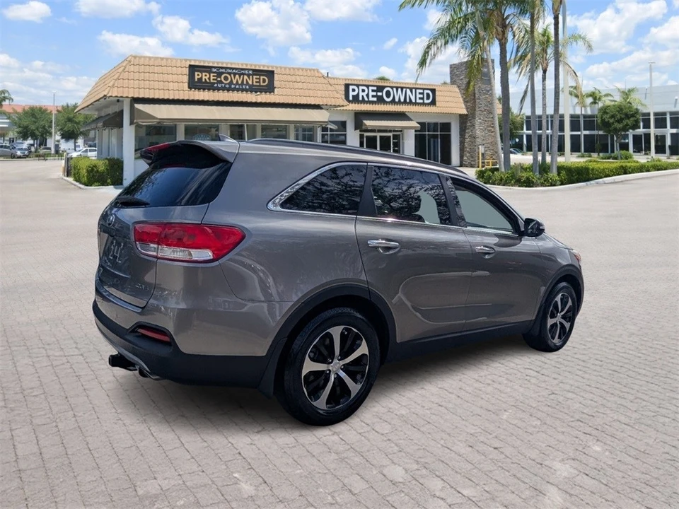 2016 Kia Sorento - Image 7 of 12