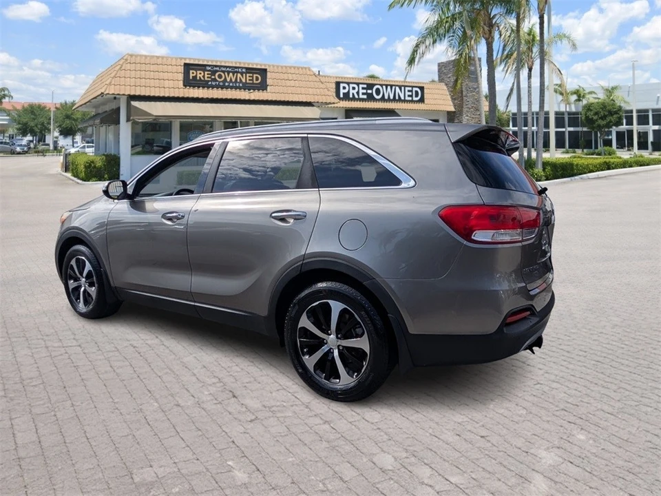 2016 Kia Sorento - Image 5 of 12