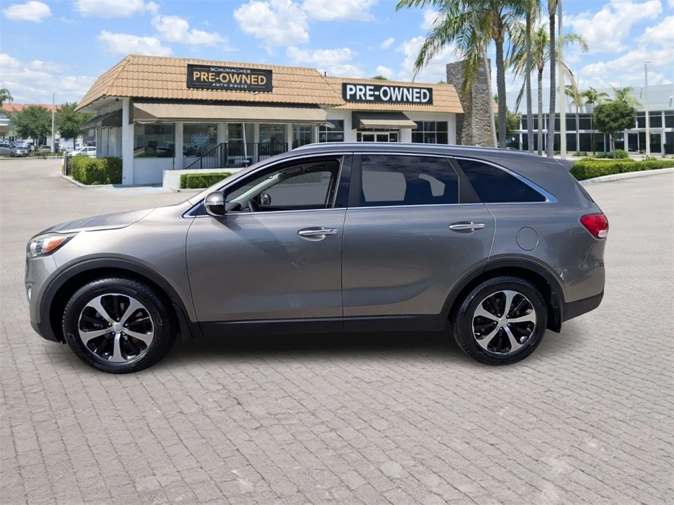 2016 Kia Sorento - Image 4 of 12